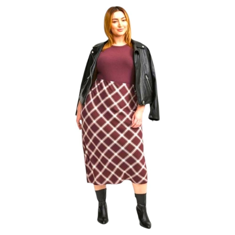 TORRID Textured Jersey  Sweetheart Babydoll With Matching Tea Length Pencil Skir